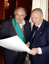 Il Presidente Ciampi con Tonino Guerra,poeta e sceneggiatore, dopo averlo insignito dell'Onorificenza di Cavaliere di Gran Croce  al Merito della Repubblica Italiana