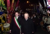 Il Presidente Ciampi con il Sindaco della citt&#224; Maurizio Cenni al suo arrivo al Palazzo Pubblico.