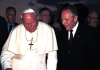 Incontro con S.S. Giovanni Paolo II al rientro della visita in Polonia.