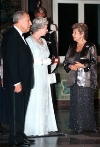 S.M. la Regina Elisabetta II con il Presidente Ciampi e la moglie Franca Pilla poco prima del pranzo di Stato.