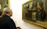  Il Presidente Ciampi in visita alla Galleria degli Uffizi di Palazzo Vecchio osserva il capolavoro di Leonardo Da Vinci"L'Annunciazione"del 1472.