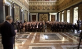 Il Presidente Ciampi rivolge il suo saluto ai nuovi Maestri del Lavoro del Lazio e dell'Umbria, durante la cerimonia di consegna delle Stelle al Merito del Lavoro.