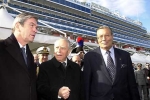 Il Presidente Ciampi con il Ministro delle Infrastrutture e Trasporti Pietro Lunardi e il  Presidente della Fincantieri Corrado Antonini al termine della visita alla nave passeggeri Star Princess