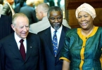 Il Presidente Ciampi al termine della seduta congiunta all'Assemblea Nazionale con il Presidente del Sud Africa Thabo Mbeki e la Vice Speaker Baleka Mbete.