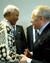Il Presidente Ciampi con Nelson Mandela, ex Presidente del Sud Africa.