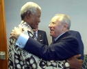 Il cordiale incontro del Presidente Ciampi con l'ex Presidente Sudafricano Nelson Mandela.
