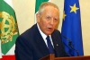 Il Presidente Ciampi durante il suo intervento con le Autorità istituzionali, politiche, civili e militari,ed i Sindaci della Provincia
