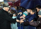 Il Presidente Ciampi al suo arrivo al Centro di Arte Orafa "Il Tari".