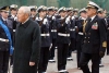 Il Presidente Ciampi, accompagnato dal Consigliere Militare Sergio Biraghi, riceve gli onori al suo arrivo in città.