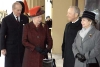 Il Presidente Ciampi con la moglie Franca, accolti da S.M. la Regina Elisabetta II e da S.A.R. il Principe Filippo Duca di Edimburgo a Buckingham Palace