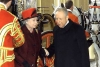 Il Presidente Ciampi con S.M. la Regina Elisabetta II all'arrivo, in carrozza, a Buckingham Palace.