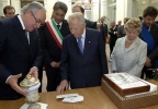 Il Presidente Ciampi con la moglie Franca durante la visita nella città abruzzese con il Presidente della Regione Ottaviano Del Turco, il Sindaco Giovanni Chiodi ed il Presidente della Provincia Ernino D'Agostino.