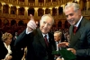 Il Presidente Ciampi con il Presidente della Regione Lombardia, Roberto Formigoni durante l'incontro con le Autorit&#224; al Teatro Frashini