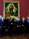 I Capi di Stato firmatari dell'Articolo &quot;Uniti per l'Europa&quot;, durante la visita alla Pinacoteca &quot;Alte Maister&quot; davanti al capolavoro di Raffaello &quot;Madonna Sistina&quot;. Nella foto: il Presidente della Repubblica Ciampi tra il Presidente della Repubblica Federale di Germania  Horst Kohler e la moglie Eva Luise.