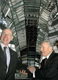 Il Presidente Ciampi con il Presidente del Bundestag Norbert Lammert durante la visita alla Cupola del Palazzo del Reichstag
