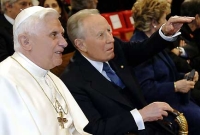 Il Presidente Ciampi con Sua Santit&#224; Benedetto XVI all'Auditorium Parco della Musica durante il Concerto in onore del primo anno di pontificato del Papa
