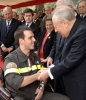 Il Presidente Ciampi consegna la Medaglia d'Oro al Valor Civile al Vigile Volontario Discontinuo Michele Chiodi, in occasione della cerimonia al Colosseo per l'anniversario del Corpo Nazionale dei Vigili del Fuoco.
