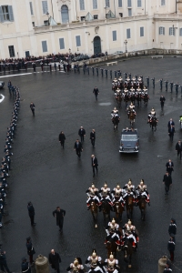 Il Presidente della Repubblica Sergio Mattarella a bordo della Lancia Flaminia fa ingresso nel Palazzo del Quirinale