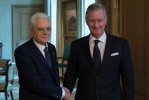 Il Presidente Sergio Mattarella accolto a Palazzo Reale dal Re dei Belgi Filippo