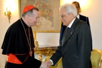 Il Presidente Sergio Mattarella con il Cardinale Pietro Parolin, Segretario di Stato di Sua Santità, in occasione della colazione in onore dei Cardinali italiani di nuova nomina