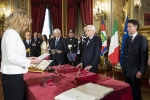 Il Presidente della Repubblica Sergio Mattarella con Barbara Lezzi,