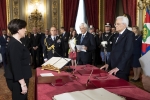 Il Presidente Sergio Mattarella con il Ministro della difesa, Elisabetta Trenta, in occasione del giuramento