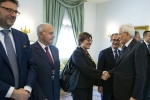 Il Presidente Sergio Mattarella con la Ministra della Difesa Elisabetta Trenta in occasione dell'incontro per il prossimo Consiglio Europeo.

