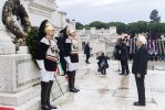 Il Presidente Sergio Mattarella in occasione della deposizione di una corona d’alloro sulla Tomba del Milite Ignoto, nella ricorrenza del Giorno dell’Unità Nazionale e Giornata delle Forze Armate