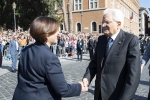 Il Presidente della Repubblica Sergio Mattarella con la Ministra della Difesa, Elisabetta Trenta, all'Altare della Patria in occasione della Festa della Repubblica

