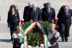 Il Presidente della Repubblica Sergio Mattarella in occasione della deposizione di una corona d’alloro all’Altare della Patria per la Festa Nazionale della Repubblica, oggi 2 giugno 2019.
