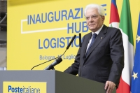 Il Presidente Sergio Mattarella in occasione della cerimonia di inaugurazione del nuovo Centro di smistamento postale (hub) di Poste Italiane 
