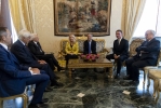 Il Presidente della Repubblica Sergio Mattarella  con la delegazione del Gruppo Parlamentare per le Autonomie (SVP-PATT,UV) del Senato della Repubblica, in occasione delle consultazioni