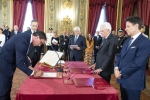 Il Presidente della Repubblica Sergio Mattarella con l'on. Francesco Boccia, Ministro senza portafoglio, in occasione del giuramento