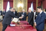 Il Presidente della Repubblica Sergio Mattarella con l'on. Vincenzo Spadafora, Ministro senza portafoglio, in occasione del giuramento