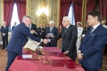 Il Presidente della Repubblica Sergio Mattarella con l'on. Lorenzo Guerini, Ministro della Difesa, in occasione del giuramento