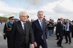 Il Presidente Sergio Mattarella,nel Giorno dell'Unità Nazionale e Giornata delle Forze Armate,è a Napoli con il Ministro della Difesa Lorenzo Guerini