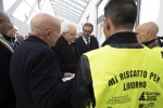 Il Presidente Sergio Mattarella incontra una rappresentanza di detenuti coinvolti nel progetto “Mi riscatto per Livorno”.
