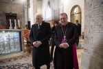 Il Presidente Sergio Mattarella con S.E. Mons.Lorenzo Leuzzi, Vescovo di Teramo visita la Cattedrale di Santa Maria Assunta.
