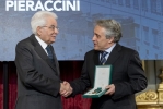 Il Presidente Sergio Mattarella conferisce "motu proprio" l'onorificenza di Ufficiale dell'Ordine al Merito della Repubblica Italiana a Massimo Pieraccini