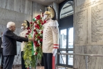 Il Presidente della Repubblica Sergio Mattarella alla stazione di Bologna in occasione della deposizione di una corona di fiori sulla lapide  in memoria delle vittime della strage