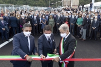  Il Presidente della Repubblica Sergio Mattarella assiste al taglio del nastro da parte del Presidente del Consiglio Giuseppe Conte