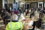 Il Presidente della Repubblica Sergio Mattarella in occasione della cerimonia di consegna delle onorificenze OMRI conferite "motu proprio" a cittadini distintisi nell’ambito dell’emergenza epidemiologica da COVID-19