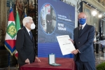Il Presidente Sergio Mattarella conferisce "motu proprio" l'onorificenza di Ufficiale dell'Ordine al Merito della Repubblica Italiana a Pietro Terragni  
