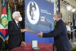 Il Presidente Sergio Mattarella conferisce "motu proprio" l'onorificenza di Ufficiale dell'Ordine al Merito della Repubblica Italiana a Carlo Olmo  
