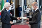 Il Presidente della Repubblica Sergio Mattarella consegna il Premio biennale “Guido Venosta” al Prof. Salvatore Siena, in occasione della cerimonia di celebrazione de “I Giorni della Ricerca”