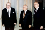 Il Presidente con Spadolini e Napolitano, Presidenti del Senato e della Camera. 26 luglio 1993