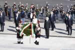 Il Presidente della Repubblica Sergio Mattarella con le Alte cariche dello Stato rende omaggio al Milite Ignoto all'Altare della Patria nella ricorrenza del 76° anniversario della Liberazione
