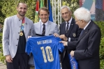 Il Presidente Sergio Mattarella con Giorgio Chiellini, Roberto Mancini e Gabriele Gravina, Presidente della Federazione Italiana Giuoco Calcio