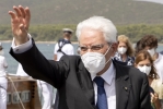 Alghero - Il Presidente della Repubblica Sergio Mattarella al rientro ad Alghero al termine della visita alla nave "Palinuro" della Marina Militare