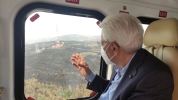 Il Presidente Mattarella sorvola le zone colpite dagli incendi 
